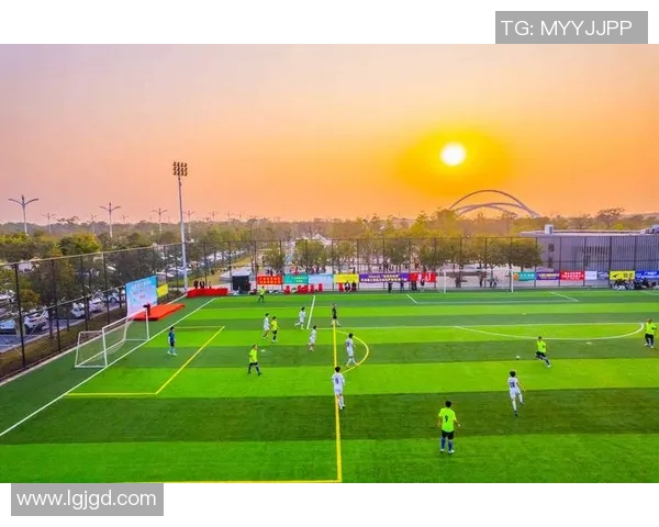 足球的魅力与激情如何影响年轻人的成长与发展之路 足球的魅力与激情如何影响年轻人的成长与发展之路