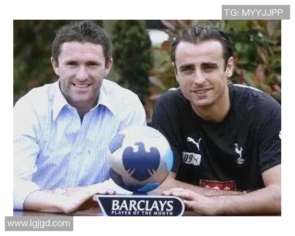 美式足球明星的传奇之路与辉煌成就探索 美式足球明星的传奇之路与辉煌成就探索